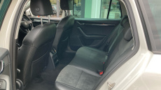 Skoda Octavia 2.0 TDI CR SE L 5dr DSG [7 speed] Diesel Estate